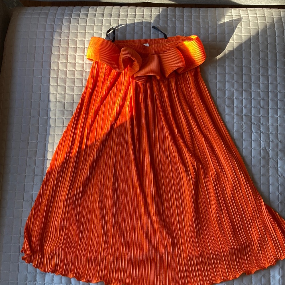 Gorgeous strapless party dress